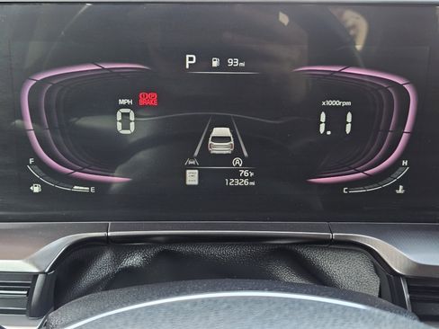 Used 2024 Kia Telluride LX image 15