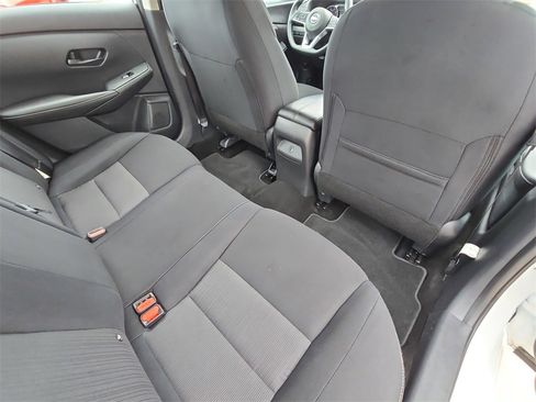 Used 2024 Nissan Sentra SV image 11