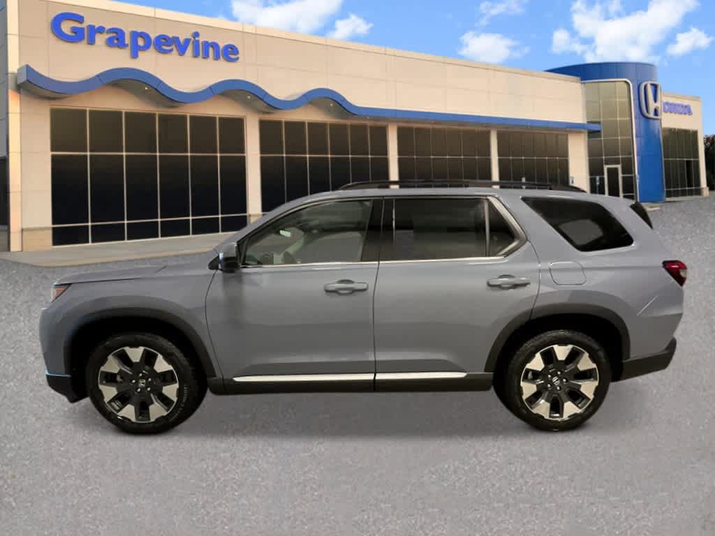 New 2026 Honda Pilot Touring image 2
