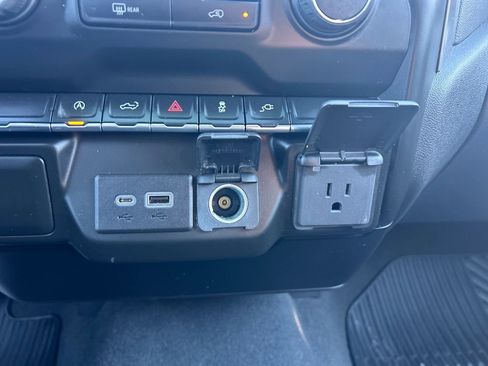 Certified 2021 Chevrolet Silverado 1500 Custom image 35