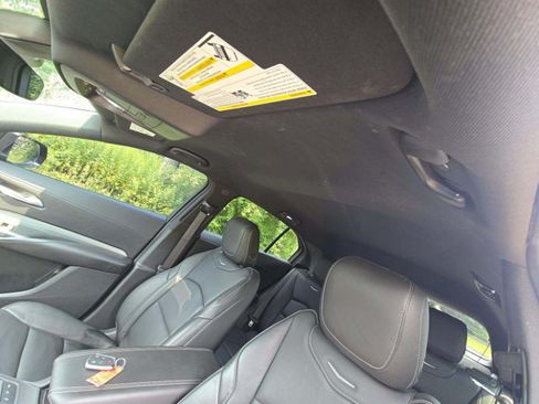 Used 2023 Cadillac XT4 Premium Luxury FWD image 9