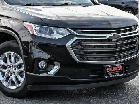 Used 2021 Chevrolet Traverse LT AWD/4WD image 3