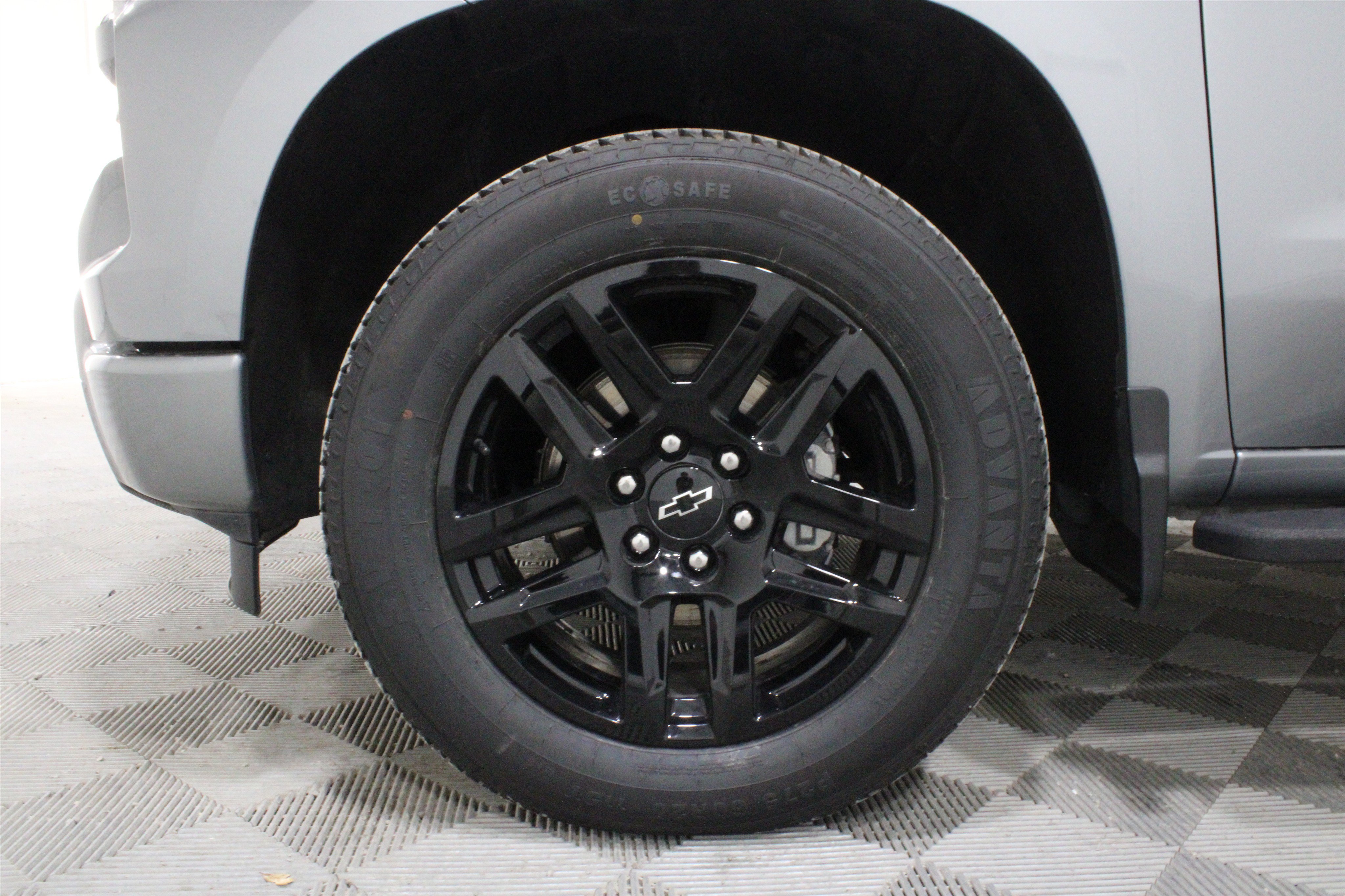 Used 2024 Chevrolet Silverado 1500 RST w/ Protection Package AWD/4WD image 31