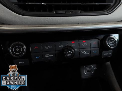 Used 2025 Jeep Compass Limited AWD/4WD image 18