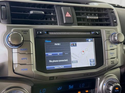 Used 2018 Toyota 4Runner Limited AWD/4WD image 7
