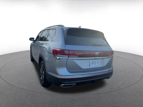 Used 2025 Volkswagen Atlas SE image 11