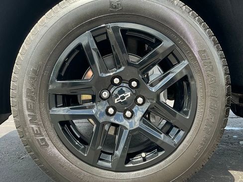Used 2024 Chevrolet Silverado 1500 Custom w/ LPO, Dark Essentials Package RWD image 12