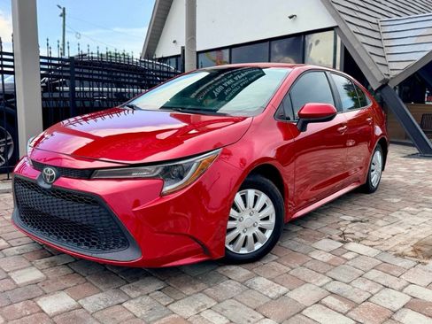 Used 2020 Toyota Corolla LE FWD image 1