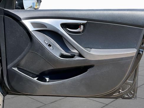Used 2011 Hyundai Elantra Limited FWD image 24