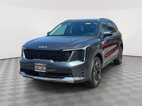 Used 2024 Kia Sorento S AWD/4WD image 3
