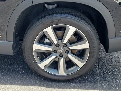 Certified 2023 Honda Pilot Touring image 33