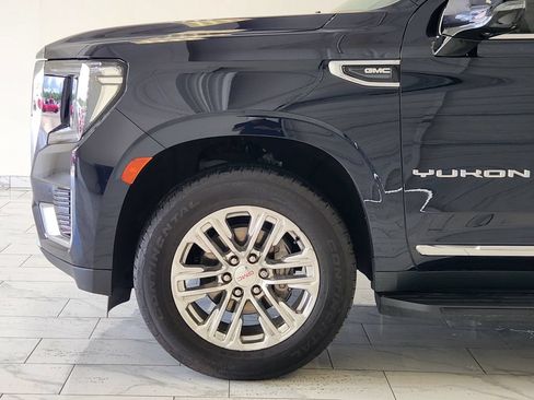 Used 2022 GMC Yukon SLT w/ SLT Luxury Package AWD/4WD image 8