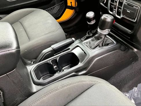 Used 2021 Jeep Wrangler Unlimited Sport AWD/4WD image 28