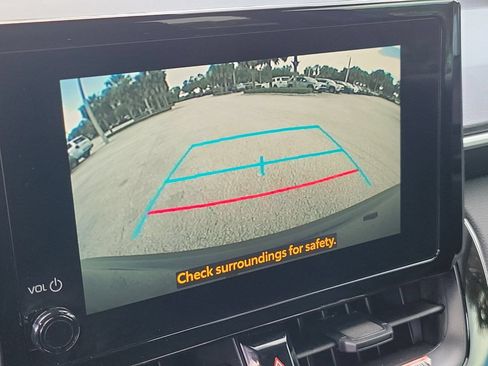Used 2025 Toyota Corolla Cross LE w/ Moonroof Package FWD image 25
