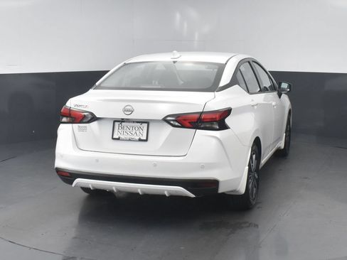 New 2025 Nissan Versa SV w/ Trunk Package FWD image 18