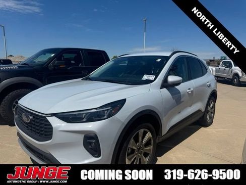 Certified 2025 Ford Escape Platinum AWD/4WD image 1