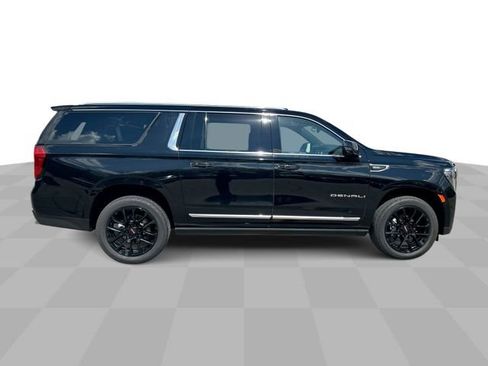 Certified 2022 GMC Yukon XL Denali AWD/4WD image 10