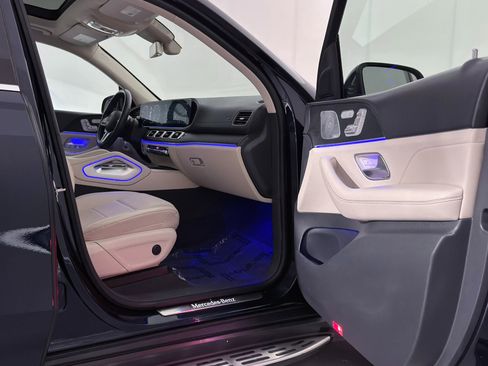 Used 2020 Mercedes-Benz GLS 450 GLS450 4MATIC image 24