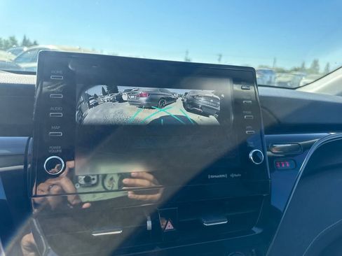 Used 2021 Toyota Camry XSE FWD image 28
