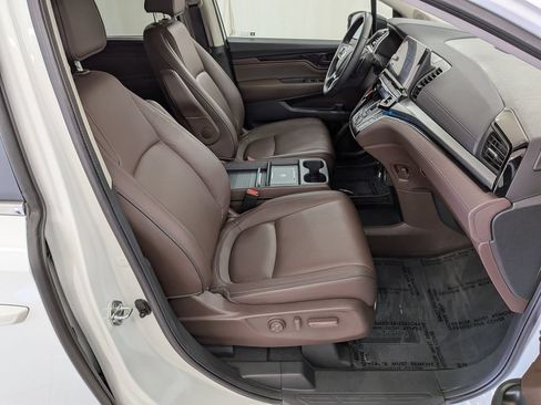 Used 2025 Honda Odyssey Touring image 37