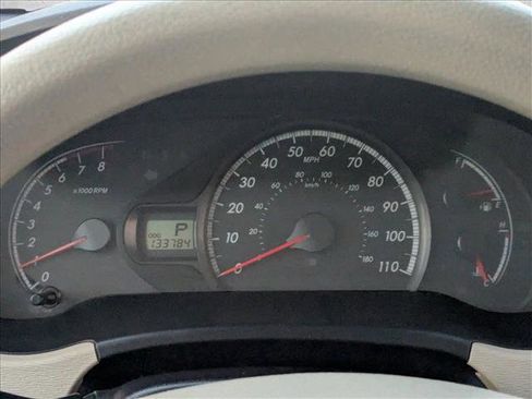 Used 2011 Toyota Sienna LE image 11