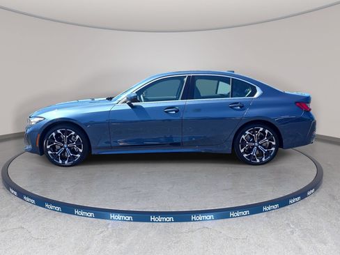 Used 2025 BMW 330i Sedan w/ Premium Package RWD image 9
