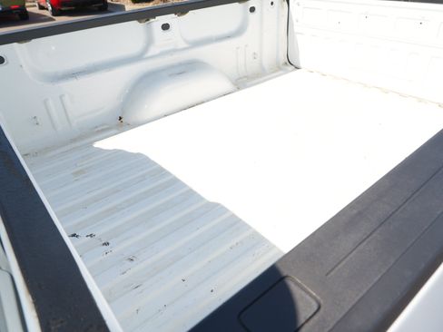 Used 2019 Chevrolet Silverado 1500 LT AWD/4WD image 25