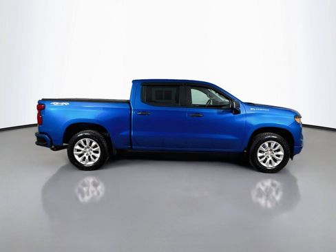 Used 2023 Chevrolet Silverado 1500 Custom AWD/4WD image 10