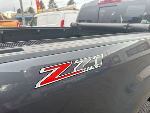 Used 2017 Chevrolet Colorado Z71 image 18