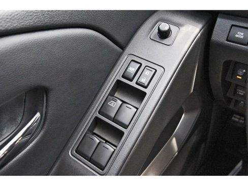 Used 2025 Nissan Frontier SV w/ SV Convenience Package RWD image 21