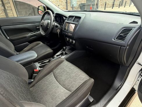 Used 2021 Mitsubishi Outlander Sport ES FWD image 10