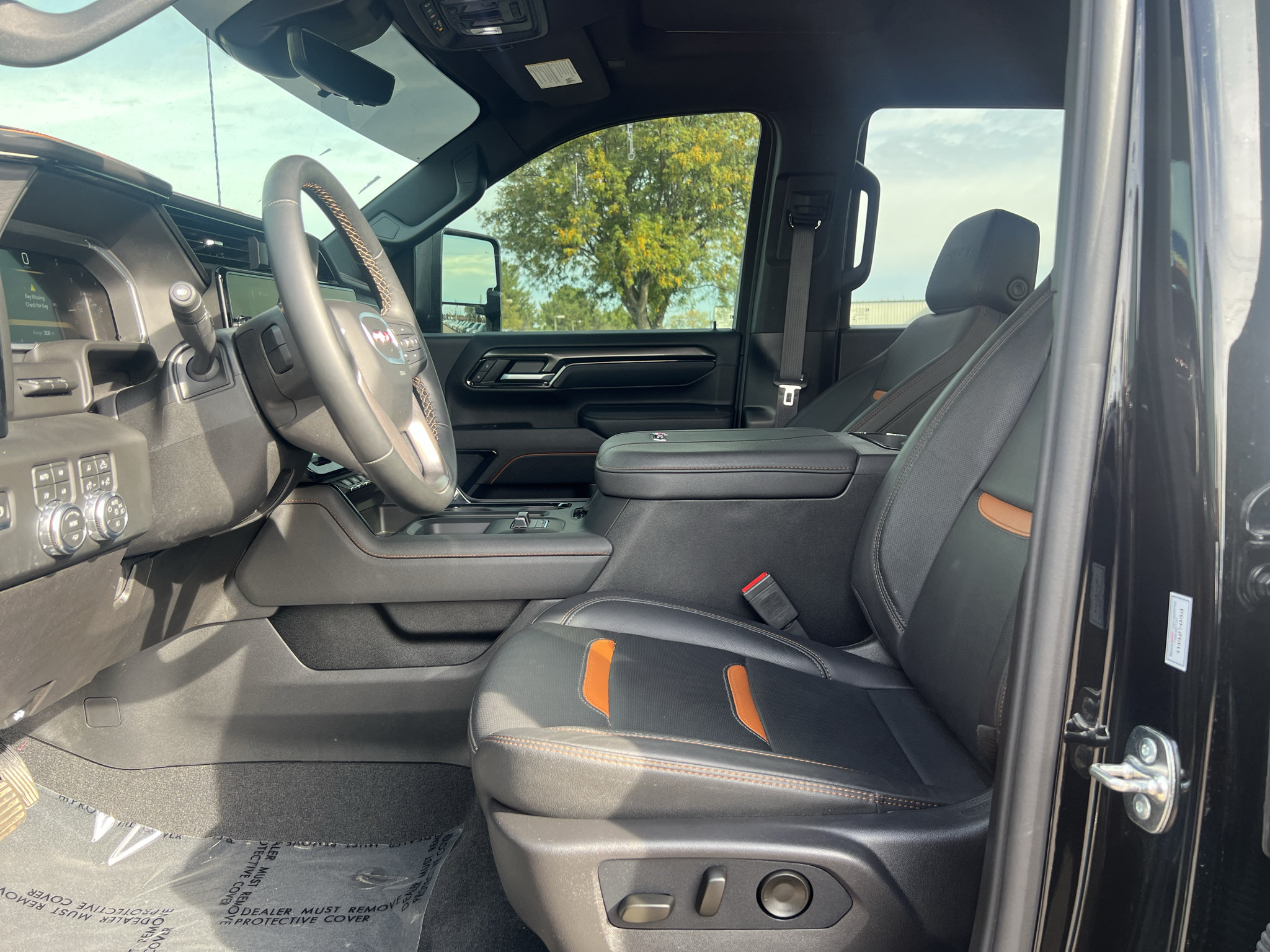 Used 2026 GMC Sierra 3500 AT4 w/ AT4 Premium Plus Package AWD/4WD image 10