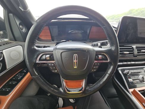 Used 2019 Lincoln Navigator L Reserve AWD/4WD image 17