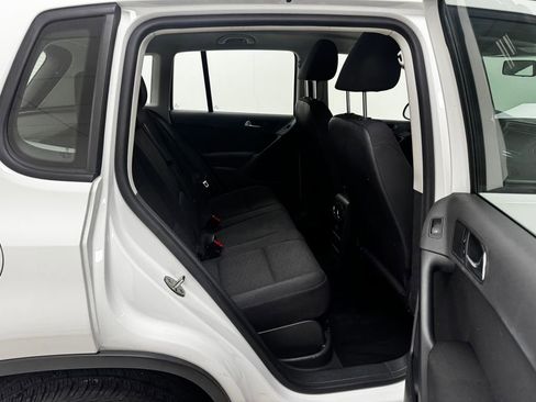 Used 2017 Volkswagen Tiguan S image 15