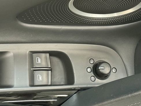 Used 2011 Audi R8 V10 image 15
