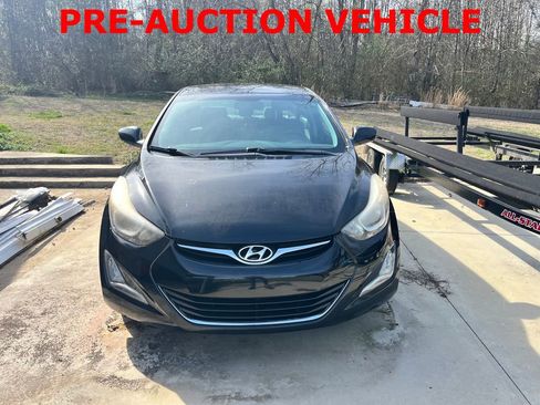 Used 2014 Hyundai Elantra SE w/ Option Group 02 image 10