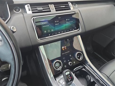 Used 2021 Land Rover Range Rover Sport HSE image 23