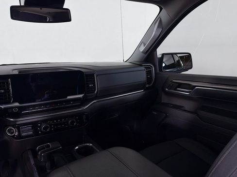 Used 2024 Chevrolet Silverado 1500 LTZ AWD/4WD image 22