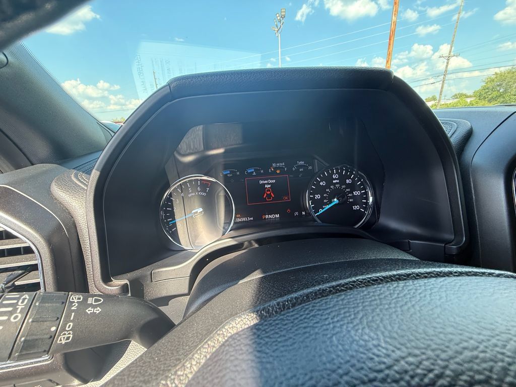 Used 2020 Ford Expedition Limited AWD/4WD image 17