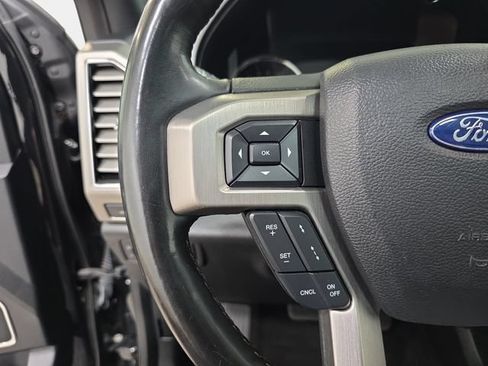 Used 2018 Ford F150 Platinum w/ Equipment Group 701A Luxury AWD/4WD image 17