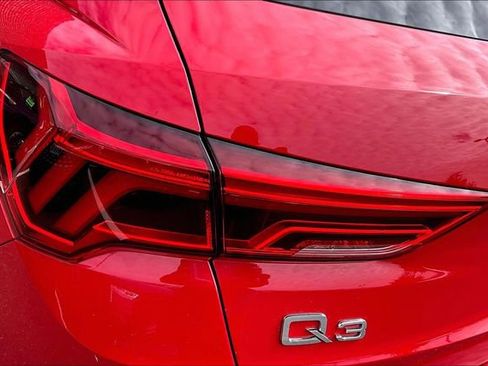 Used 2022 Audi Q3 2.0T Premium image 23