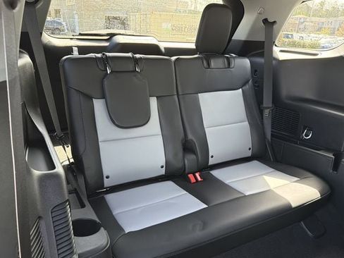 Used 2023 Ford Explorer XLT w/ Equipment Group 202A image 22
