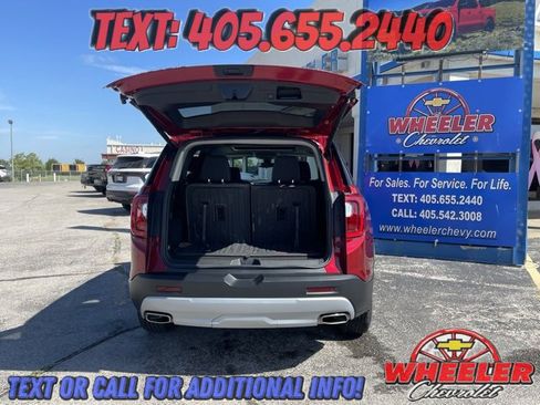 Used 2023 GMC Acadia SLE w/ Driver Convenience Package image 7