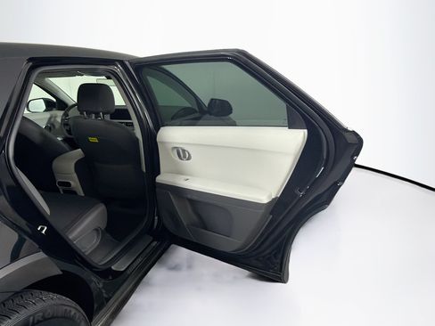 Used 2024 Hyundai Ioniq 5 SEL RWD image 29