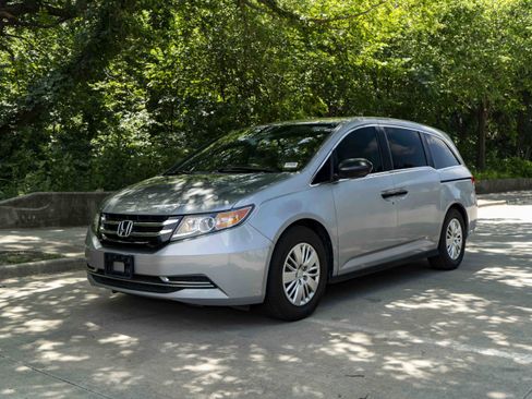 Used 2016 Honda Odyssey LX image 5