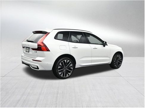 New 2026 Volvo XC60 B5 Ultra w/ Protection Package Premier AWD/4WD image 5