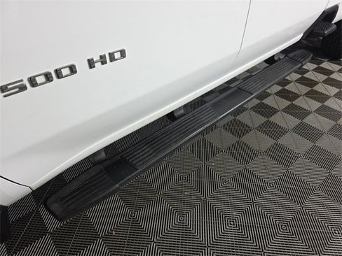 Used 2024 Chevrolet Silverado 2500 LTZ w/ LTZ Convenience Package image 10