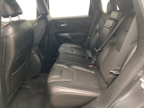 Used 2019 Jeep Cherokee High Altitude AWD/4WD image 17