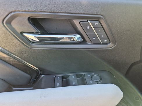 Used 2024 GMC Canyon AT4X image 13