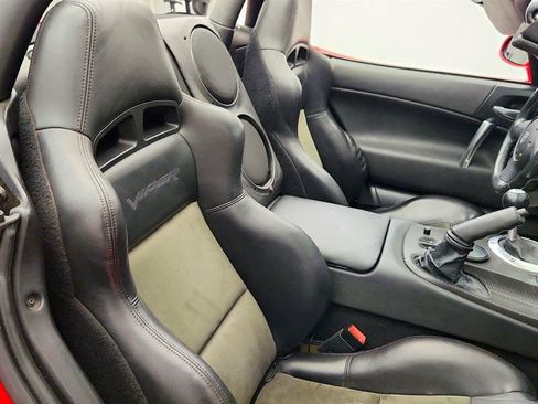 Used 2004 Dodge Viper SRT-10 RWD image 30